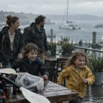 Activité Brest : famille près du port, rade de Brest, catamaran
