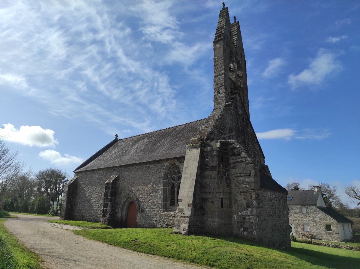 La chapelle de Bodonou, point de départ du guide communal