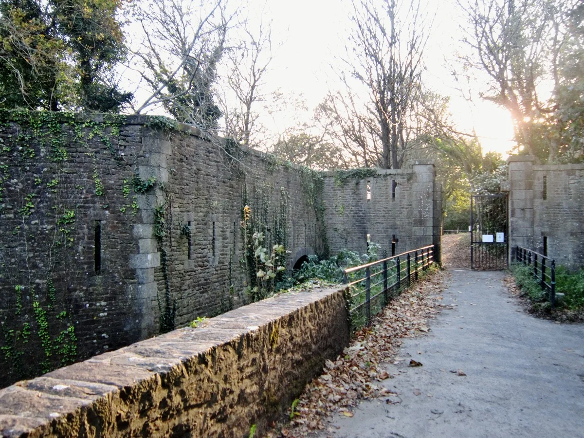 Le fort du Dellec, près du départ de la boucle