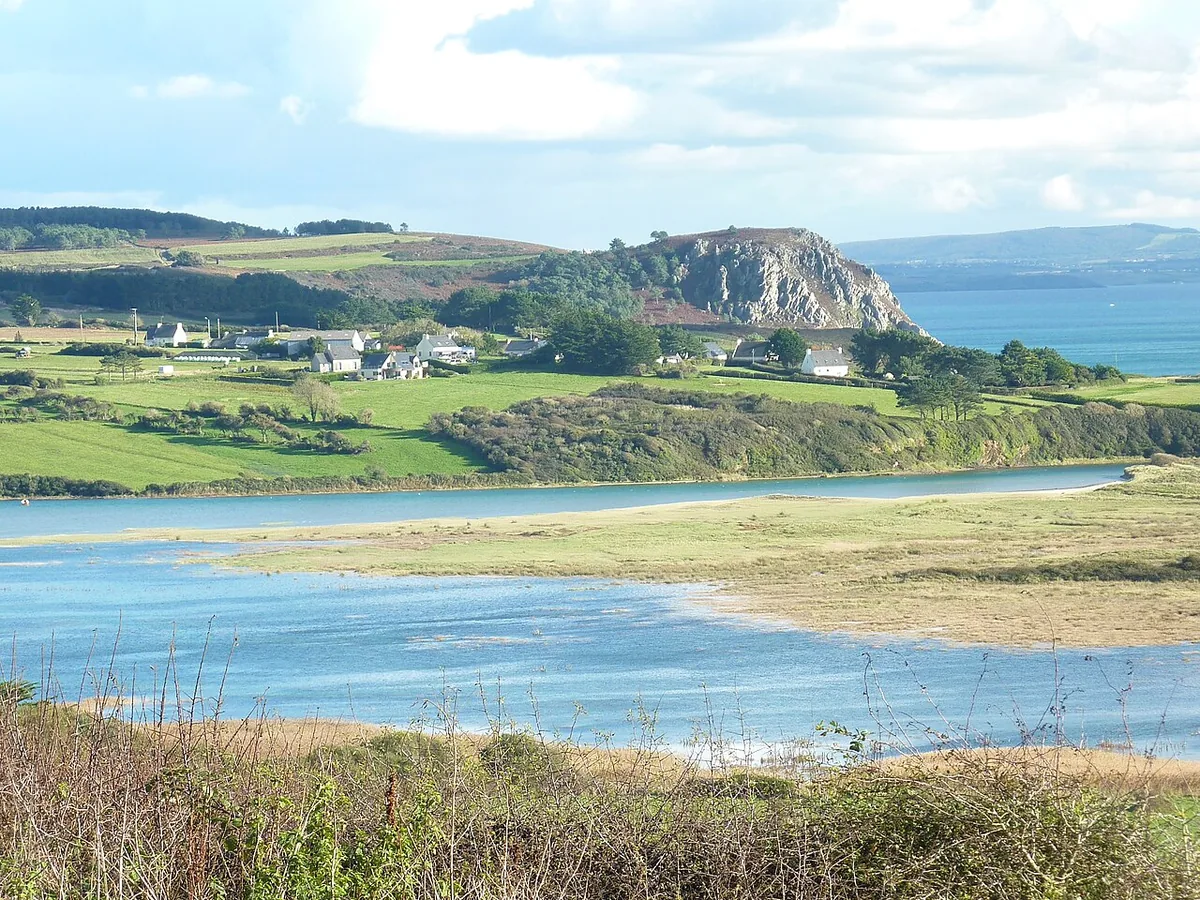 L’Aber vu de la route de Postolonnec, sur la côte de Crozon