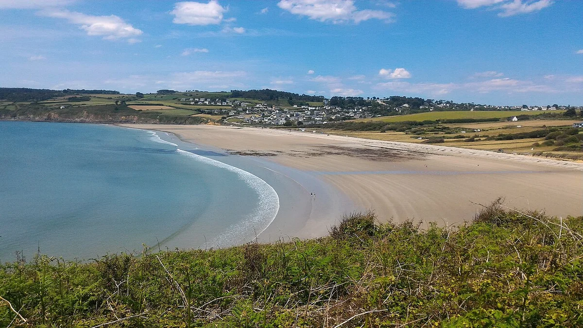 La plage de Trez Bellec vue depuis la pointe du Bellec, à Telgruc-sur-Mer